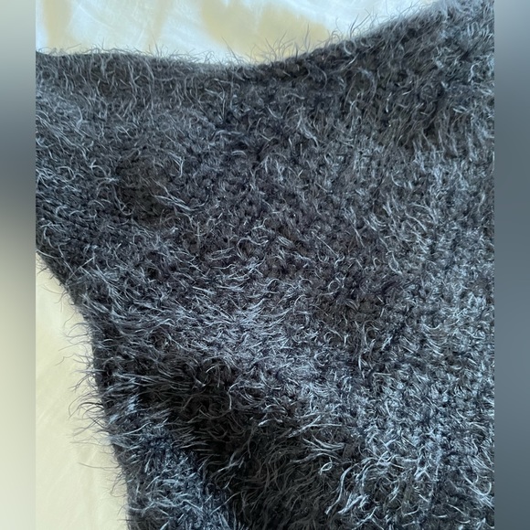 Black fuzzy sweater off the shoulder - Picture 3 of 4